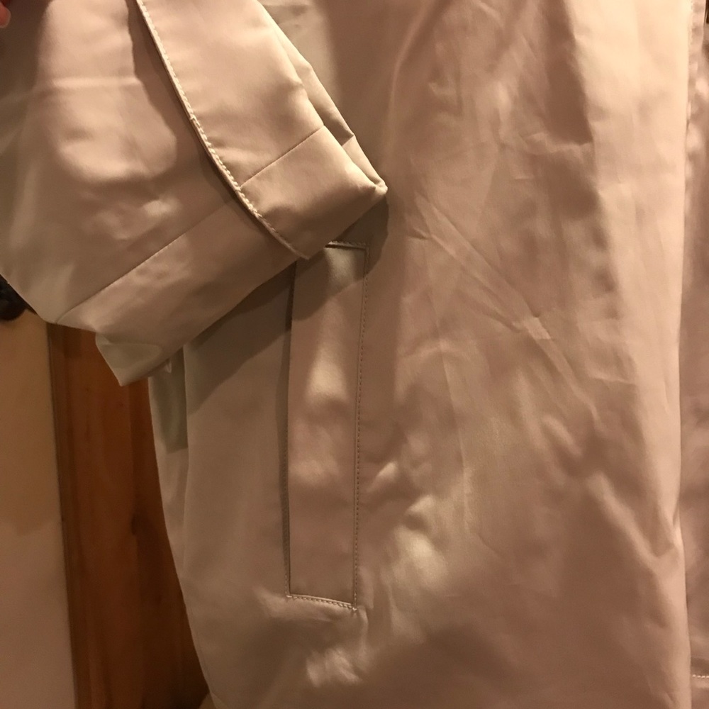 Totes jacket - Picture 3 of 8